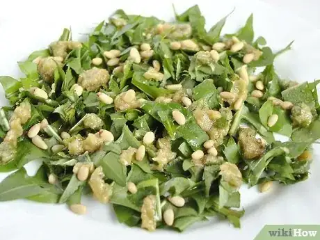 Imagen titulada Cook Dandelion Greens Step 11
