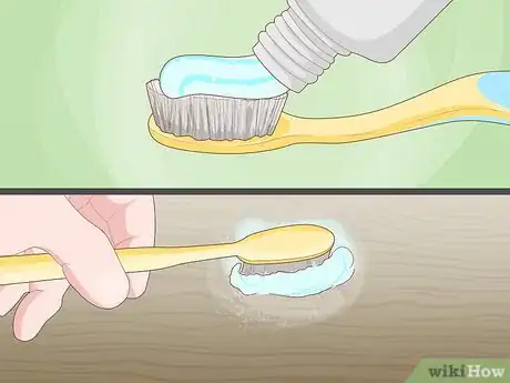 Imagen titulada Get Water Stains Off Wood Step 13