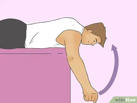 Imagen titulada Stretch Your Deltoids Step 10