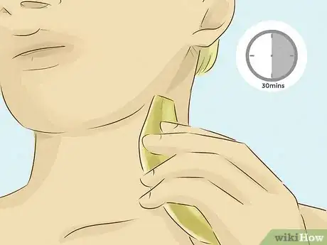 Imagen titulada Remove a Hickey Step 4