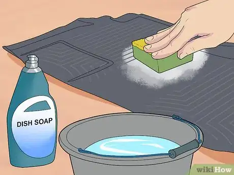 Imagen titulada Clean WeatherTech Floor Mats Step 3