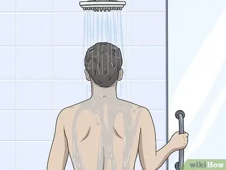 Imagen titulada Take a Shower After Surgery Step 12