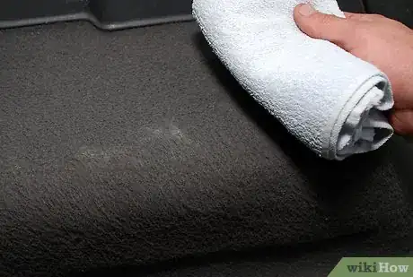 Imagen titulada Remove the towel Step 4
