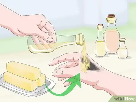 Imagen titulada Remove Tar From Skin Step 10