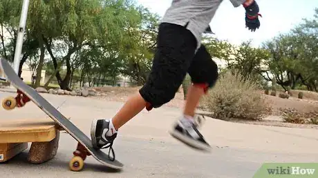 Imagen titulada Become an Amazing Skateboarder Step 4