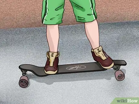 Imagen titulada Stop on a Longboard Step 5