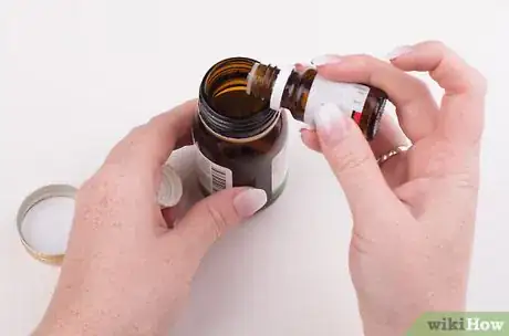 Imagen titulada Make Body Oil Step 4