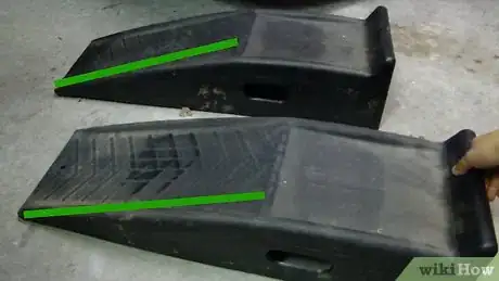 Imagen titulada Use Car Ramps Step 4