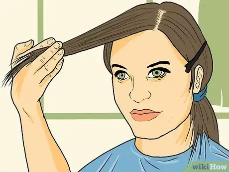 Imagen titulada Get Emo Bangs Step 7