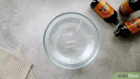 Imagen titulada Chill a Drink Quickly Step 1