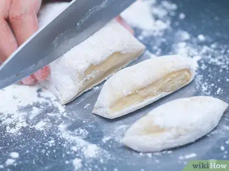 Imagen titulada Make Spring Roll Wrappers Step 6