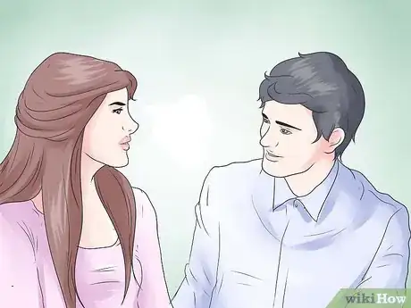 Imagen titulada Start Conversations With Women Step 7