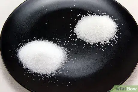 Imagen titulada Separate Salt and Sugar Step 1