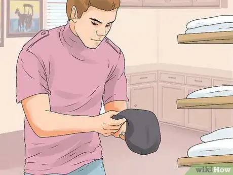 Imagen titulada Wear a Beanie Step 8