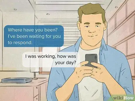 Imagen titulada Tell if a Girl Is Testing You Through Texts Step 4