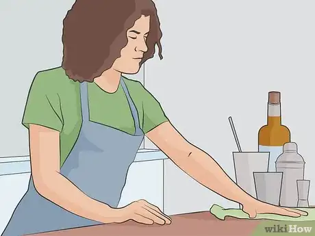 Imagen titulada Become a Bartender Step 7