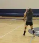 colocar la bola para un compañero en voleibol