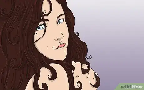 Imagen titulada Read Women's Body Language for Flirting Step 4