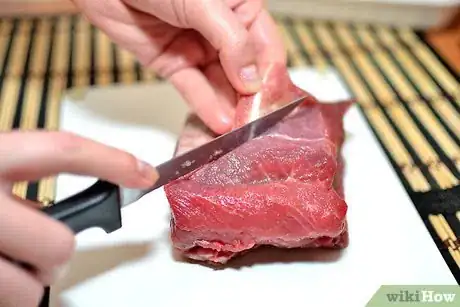 Imagen titulada Pound Meat to a Desired Thickness Step 2