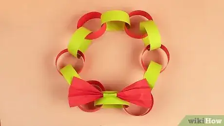 Imagen titulada Make a Paper Chain Step 10