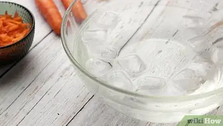 Imagen titulada Blanch Carrots Step 4