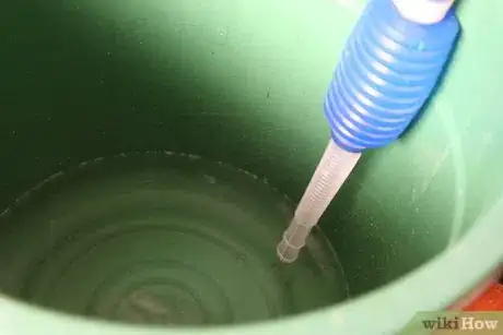 Imagen titulada Start a Siphon (Fish Tank) Step 10
