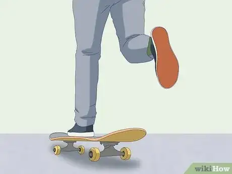 Imagen titulada 180 on a Skateboard Step 6