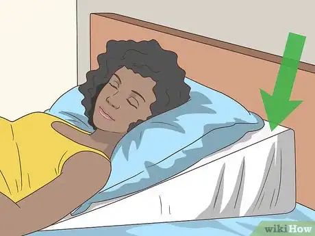 Imagen titulada Use a Pregnancy Pillow Step 9