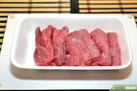 Imagen titulada Pound Meat to a Desired Thickness Step 5