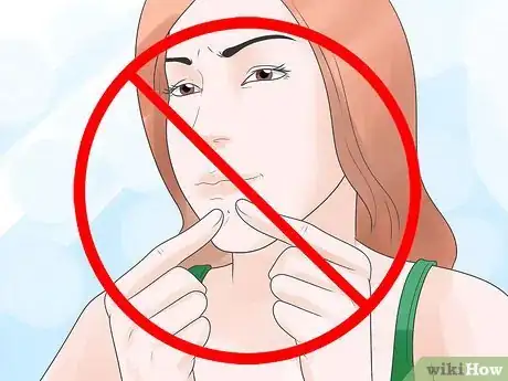 Imagen titulada Treat Sunburn on the Face Step 9