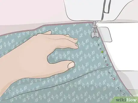 Imagen titulada Make a Cloak Step 16