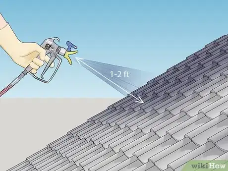 Imagen titulada Paint a Roof Step 12