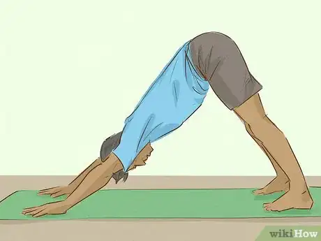 Imagen titulada Do the Surya Namaskar Step 9