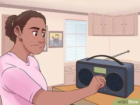 Imagen titulada Survive a Gas Attack Step 10