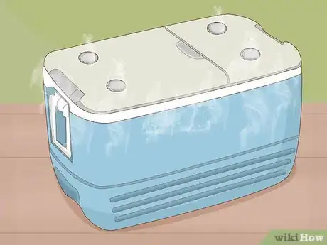 Imagen titulada Use Dry Ice in a Cooler Step 1