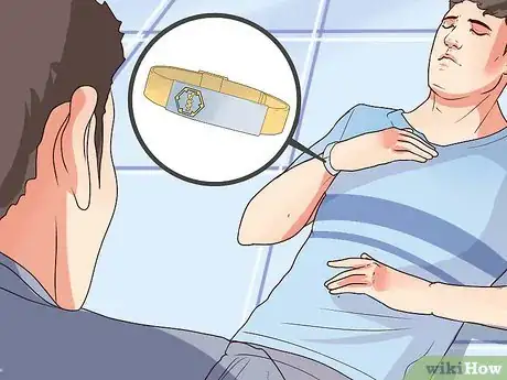 Imagen titulada Assess Level of Consciousness During First Aid Step 9