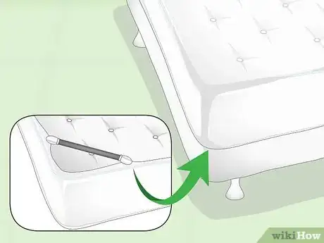 Imagen titulada Prevent Sheets from Slipping Off a Bed Step 5