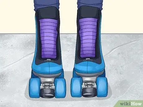 Imagen titulada Do Tricks on Roller Skates Step 7