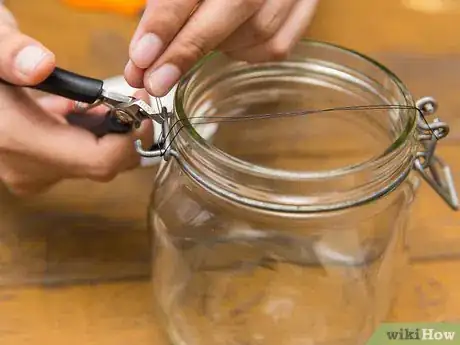 Imagen titulada Make an Oil Lamp Step 12