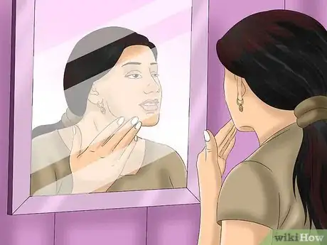 Imagen titulada Use a Home Microneedling Pen Step 6
