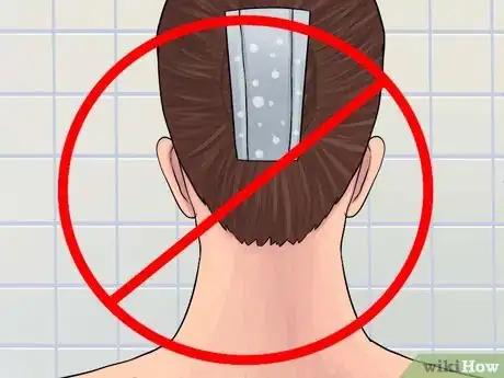 Imagen titulada Make Frizzy or Curly Hair Into Straight Hair Step 10