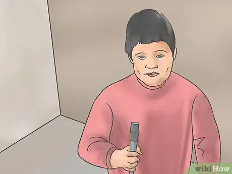 Imagen titulada Become a Sports Announcer Step 4