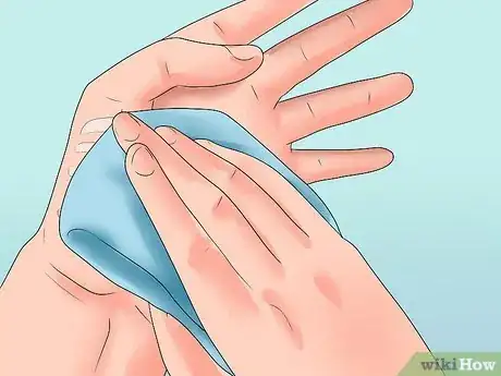 Imagen titulada Remove Steri Strips Step 6