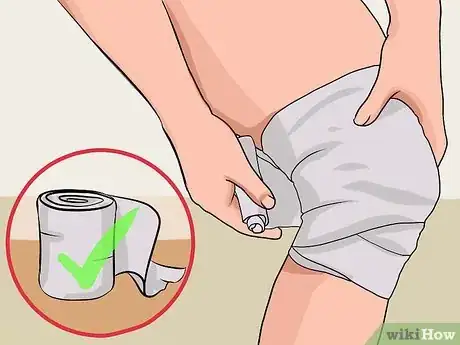 Imagen titulada Treat a Swollen Knee Step 8