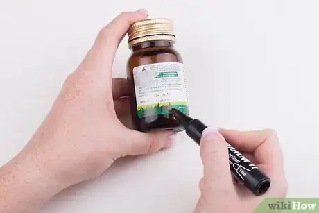 Imagen titulada Make Body Oil Step 7