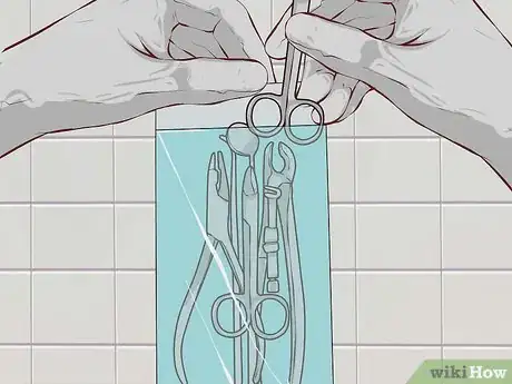 Imagen titulada Sterilize Medical Instruments Step 23