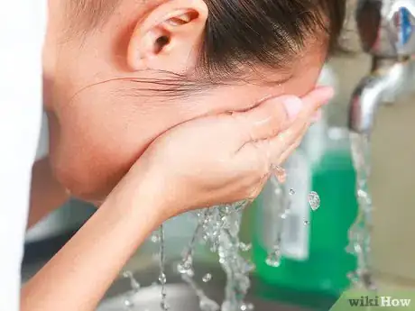 Imagen titulada Make a Blackhead Remover (Epsom Salts and Iodine Method) Step 5