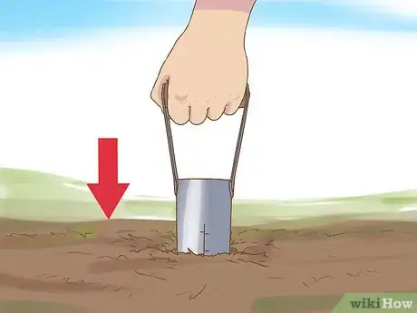 Imagen titulada Make a Putting Green Step 10