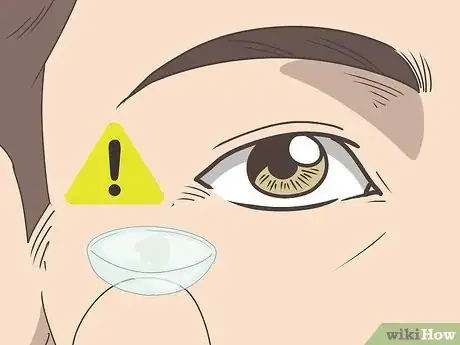 Imagen titulada Get Used to Wearing Contacts Step 4
