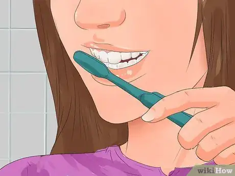 Imagen titulada Get Pink Gums Step 6